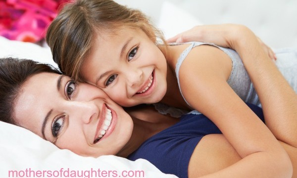 modmomdaughtercheektocheek